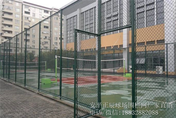 籃球場地圍欄網圖片